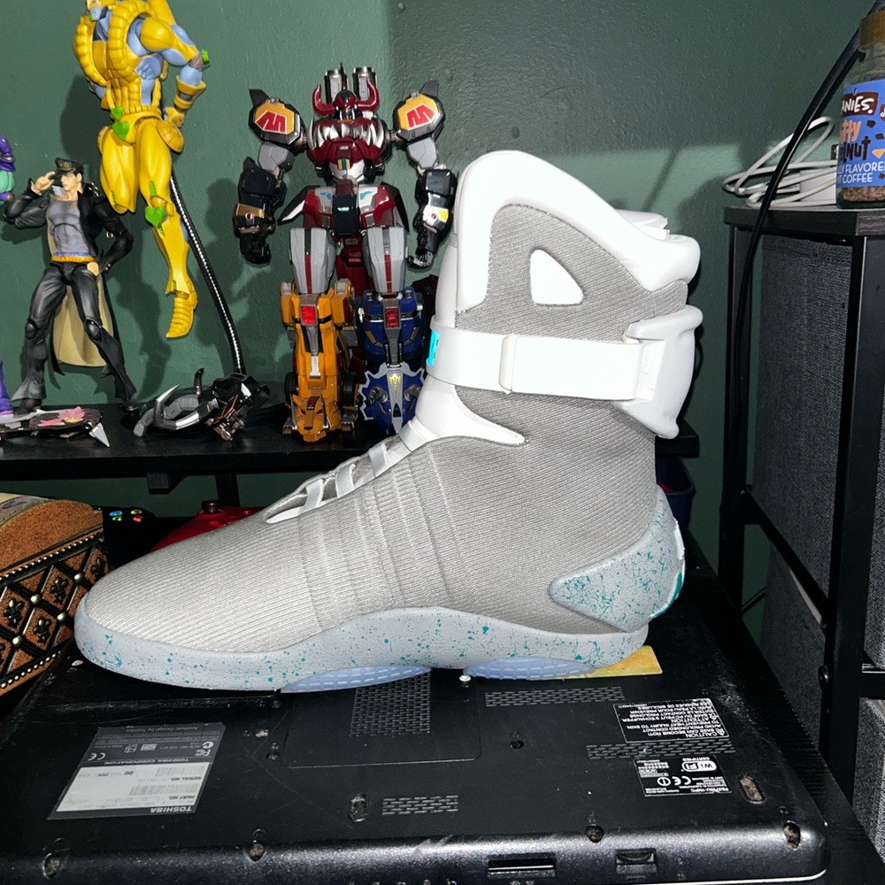 Nike MAG Back to the Future
